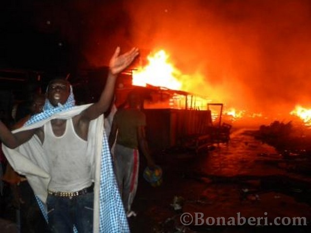 Cameroun ; Incendie au march Congo 09 Mai 2010