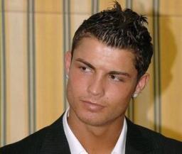 Cristiano Ronaldo lu joueur Fifa
