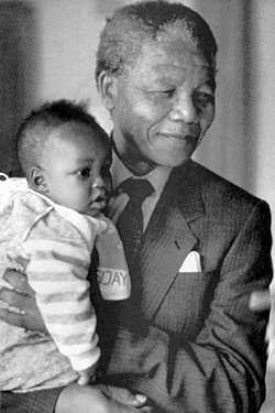  Nelson Mandela : "il faudra des annes, et peut-tre des gnrations pour gurir les blessures causes par l'apartheid" 