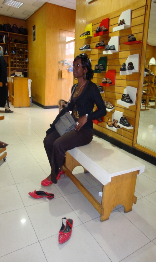 Feu sur magasins de chaussures