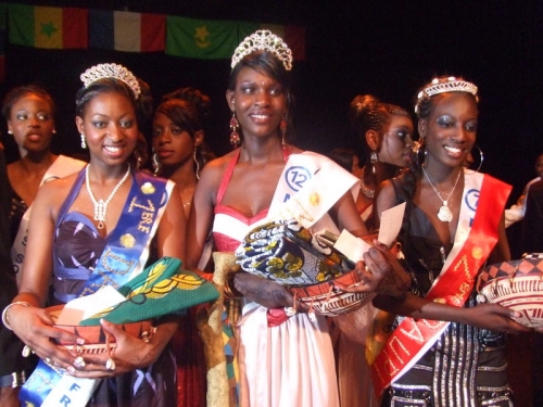 Les candidates  Miss Afrique 27/40