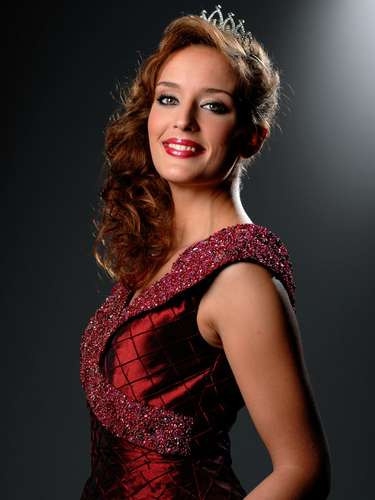 Miss France 2010 - Miss Paris - Kelly Bochenko
