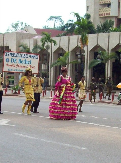 La journ�e de la femme au Cameroun ; La mode western