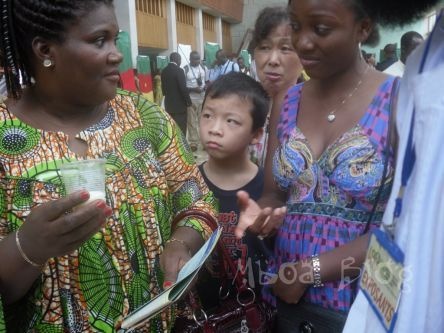 C�r�monie de d�gustation de produits locaux camerounais le 30 Juillet 2010