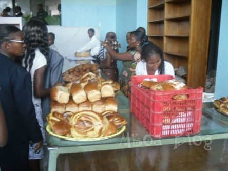 C�r�monie de d�gustation de produits locaux camerounais le 30 Juillet 2010