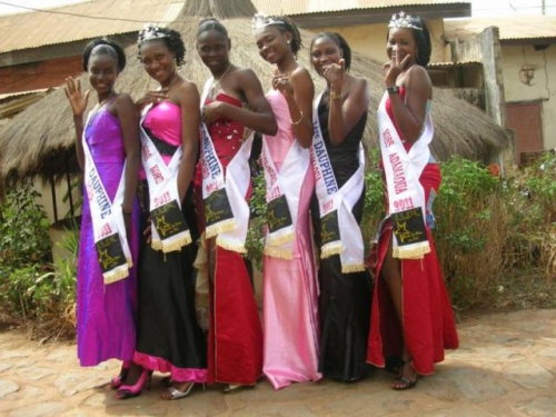 Miss Cameroun 2011 : Les finalistes du grand Nord 20/21