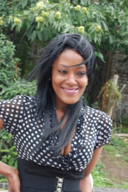 Les candidates miss Cameroun UK 2011 ; Josiane (2)