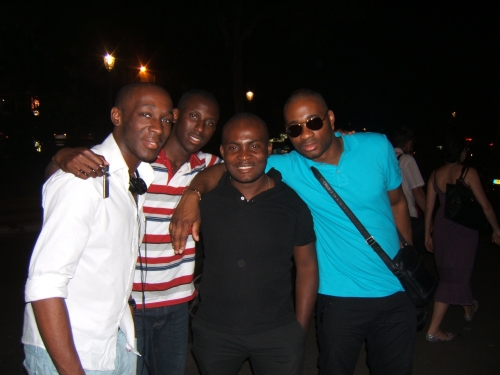 black starrrrrrrrrrrrrrr a paris