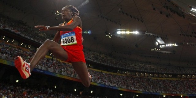 Elle n'atterrira que pour remporter sa seconde mdaille d'or