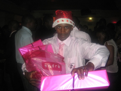 Cadeaux, cadeaux, venez me tromper