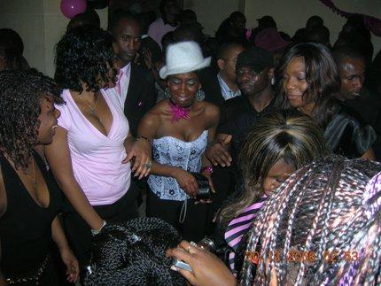Le show battait son plein...