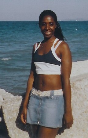Daelitia , un bisou � mes copines Sandrine de
Lyon, Hasna.
