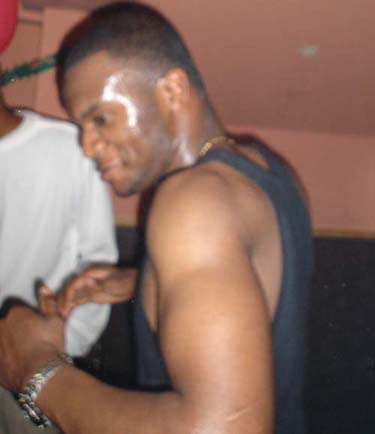 Samedi l�, m�me 50 Cent dansait le Makossa...Merci dj Freddy !!!