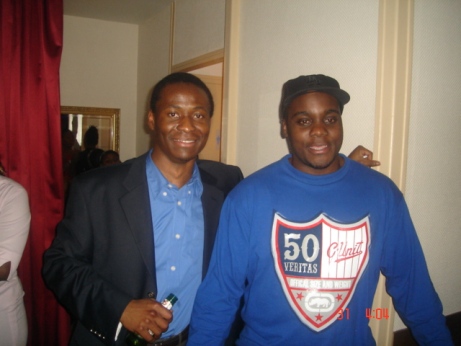 Franchement le noir on dit rouge et noir, il choisit le bleu... hein clmenza?