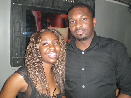 Couple de jeunes...
