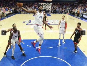 Le dunk "moulin  vent" de Jol Embiid