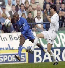 Geremi face  son ancien coquipier et capitaine au Real, Hierro