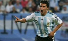 Saviola, buteur contre la Cote d'Ivoire