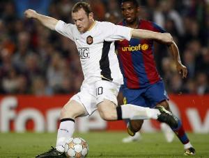 Eto'o face  Rooney