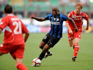Eto'o buteur, mais l'Inter en chec