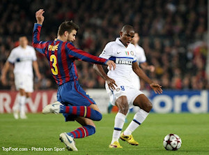 Samuel Eto'o face  Pique lors de la rencontre FC Barcelone - Inter Milan