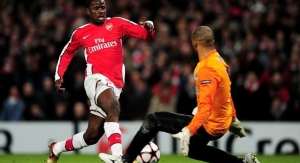 Ebou a conclu un contre fulgurant d'Arshavine et inscrit le 4e but d'Arsenal