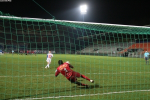 Edel s'est illustr en stoppant un penalty face  Auxerre, en quart de finale de la coupe de France
