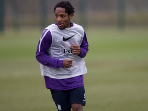 Jean II Makoun  l'entranement avec Aston Villa