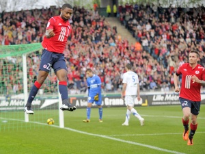 Premier but cette saison pour Aurlien Chedjou...