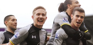 La joie d'Assou-Ekotto et de Gareth Bale