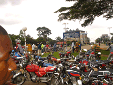 Manque de cohsion dans la populatiopn des moto taximen