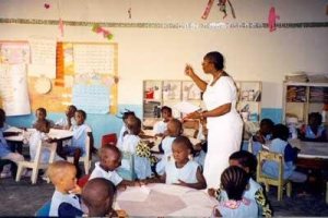 Le ministre de l'Enseignement secondaire plance pour intgrer les langues maternelles comme nouvelles matires dans ce cycle.