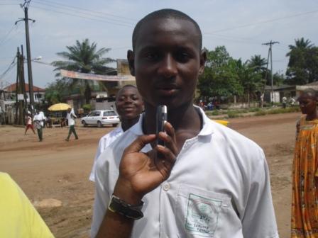 EKOUME , �l�ve en classe de PF3