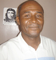 Jean Marc Bikoko estime que le d�fil� du 1er mai n'a pas sa place au Cameroun.