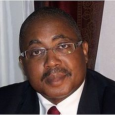 Louis Tobie Mbida, prsident du parti des dmocrates camerounais