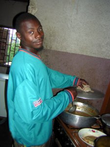 Martin Atangana est la dame de la maison