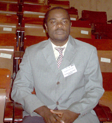Dr Albert Bilounga