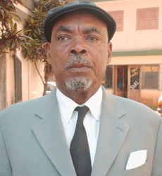 Woungly Massaga, candidat en 2011