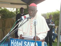 Le Monseigneur Cardinal Tumi honor pour toute son oeuvre