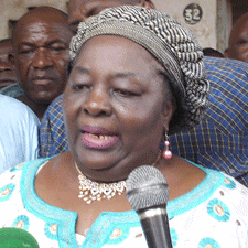Franoise Foning boycotte les lections municipales de Douala V