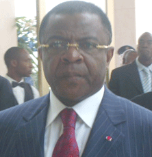 Le DGSN, Alain Mebe Ngo'o, voit ses collgues limogs par Paul Biya