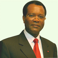 Philibert Andzemb aurait fait des placements qui ont fait perdre plus de trois cent milliards de francs CFA  la Beac