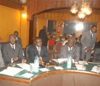 971 temporaires ont t radis pour prsentation de faux diplmes lors de leur recrutement  Yaound.