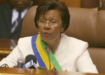 Rose Francine Rogomb assurera temporairement la succession d'Omar Bongo