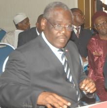 Emmanuel Bonde, ministre de la fonction publique