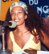 Elizabeth Tchoungui