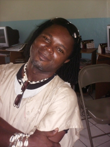Alexis Prigas Dikongue, bassiste camerounais